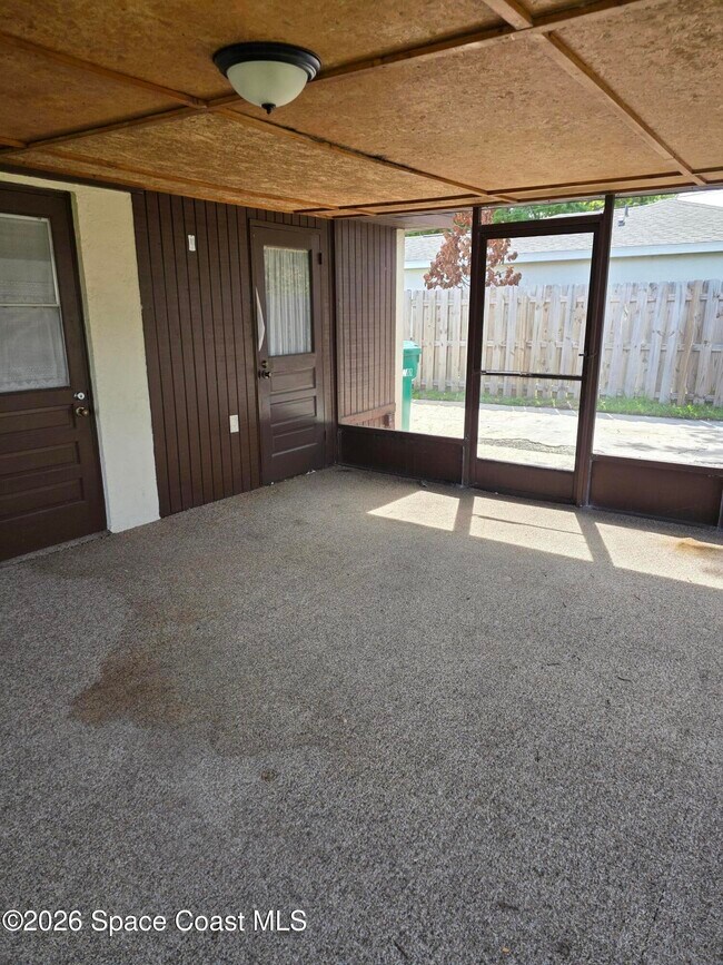 Building Photo - 2910 Zephyr Ln