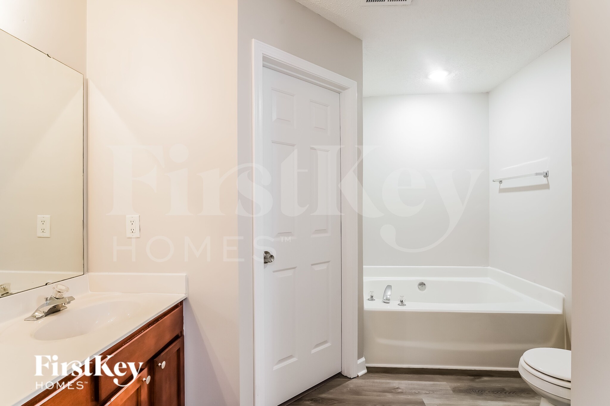 Building Photo - 2415 Damascus Dr