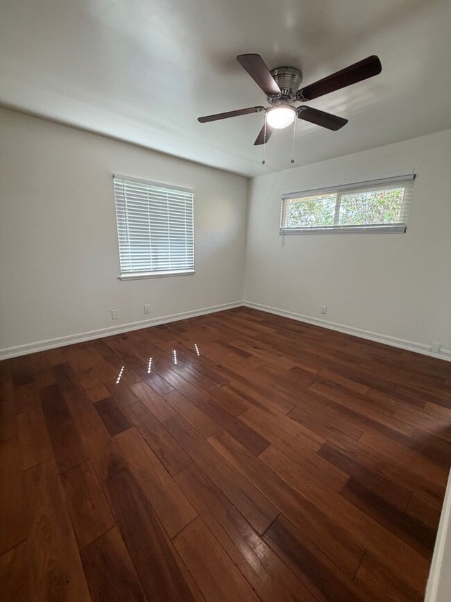 Building Photo - 1311 Fairplain Ave