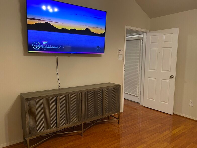 Master TV - 14243 Andrea Way Ln