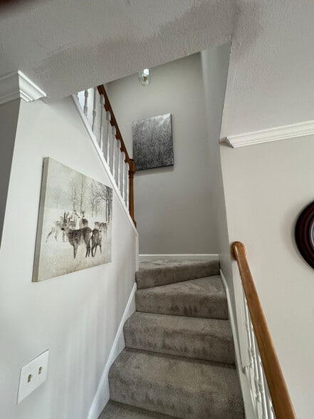 Building Photo - 73 Midlake Cir