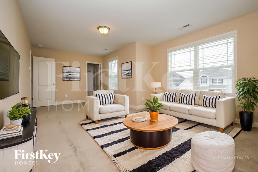 Building Photo - 732 Breeders Cup Dr