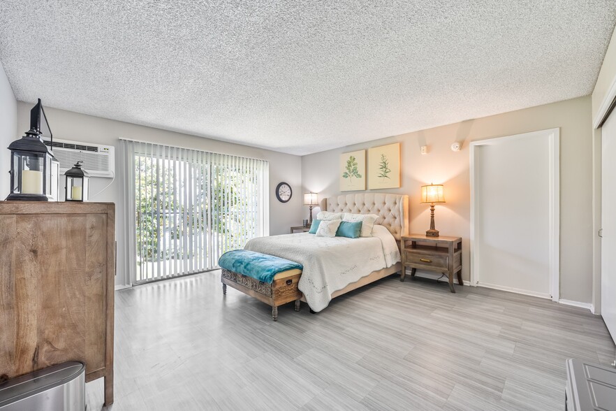Primary Photo - Sun City Gardens - 55+ Active Adult Apartm...