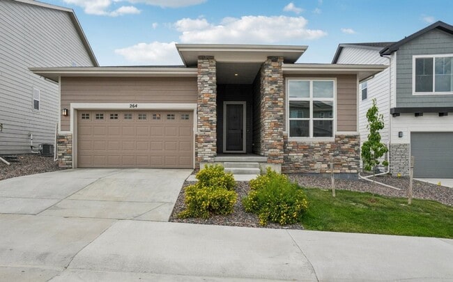 Primary Photo - Contemporary 3Bed/2Bath House in Castle Rock