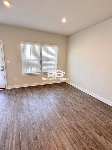 Building Photo - 6242 Islington St