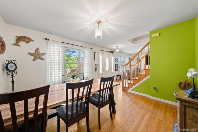 Building Photo - 108 S Hillside Ave