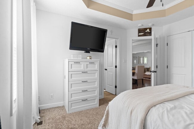 Building Photo - 649 Fox Hound Dr