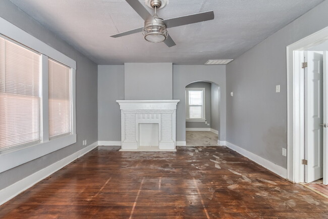 Building Photo - Charming 3-Bedroom Home in OKC – Available...