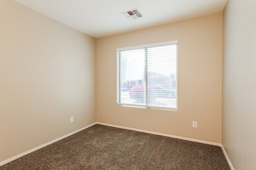 Building Photo - 12056 W Caribbean Ln