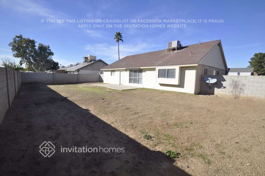 Building Photo - 8939 W Vogel Ave