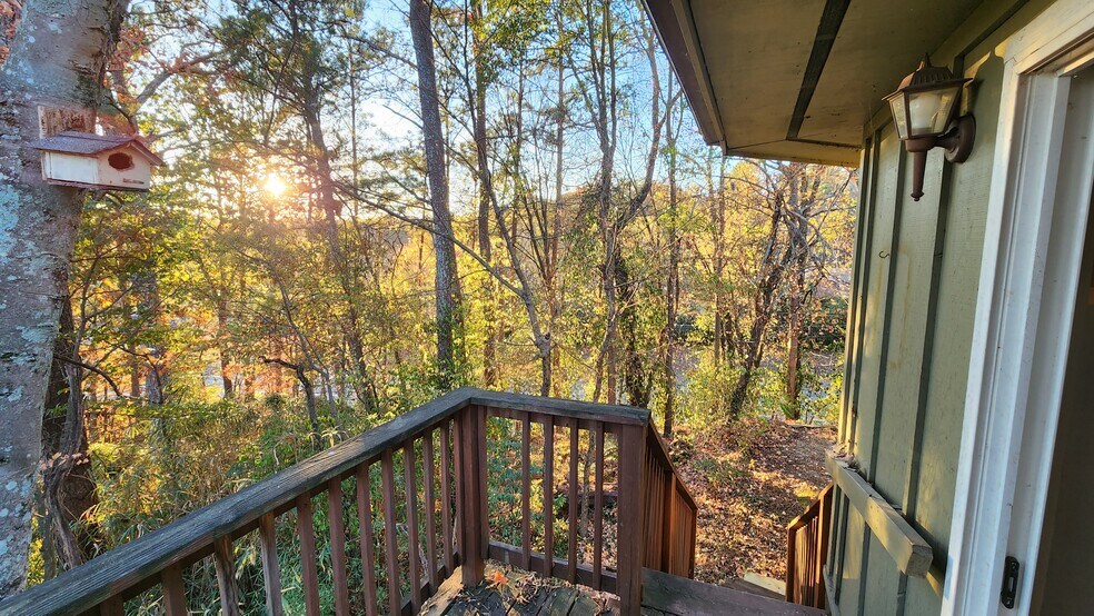 Deck - 735 Germantown Cir