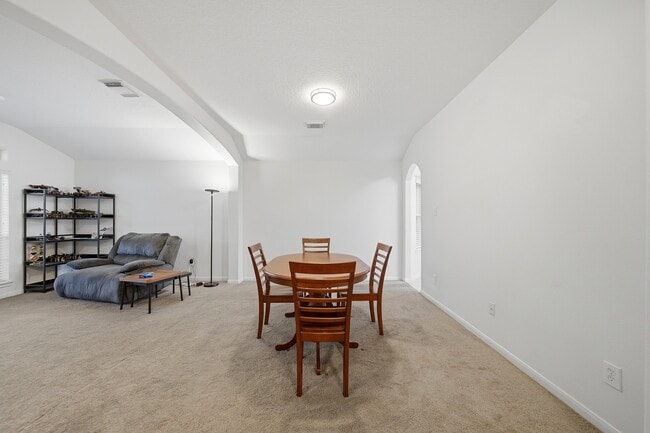 Building Photo - 321 Preston Ln