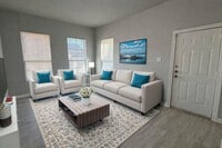 Building Photo - Newly Remodeled 3-Bedroom Home with Open Layout & Fenced Backyard in Dallas