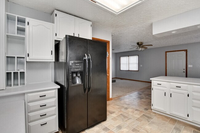 Building Photo - 2300 Avenue F