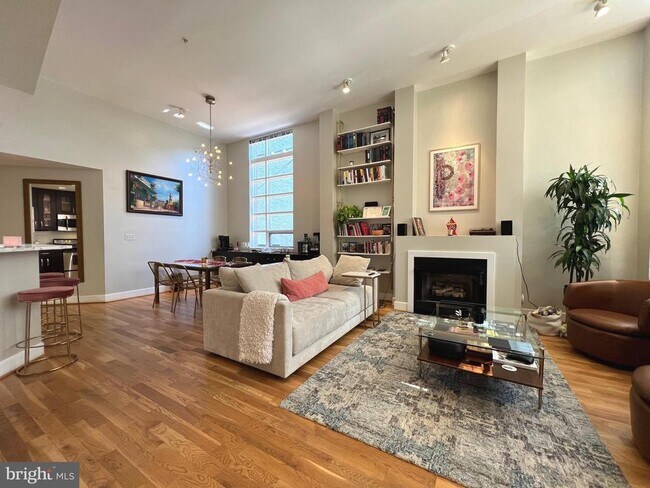 Building Photo - 1209 O St NW
