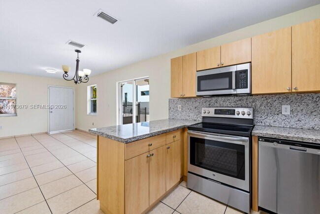 Building Photo - 3072 NW 14th St