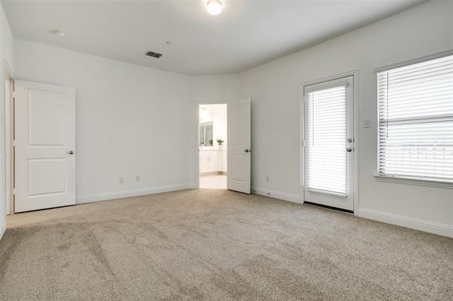 Building Photo - 4809 Pasadena Dr