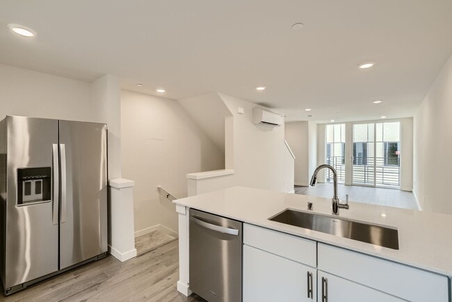 Building Photo - Immaculate Newer Construction - 3 Bed 2 Ba...