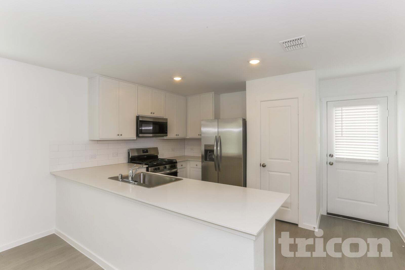 Building Photo - 15233 Grappling Irons Ln