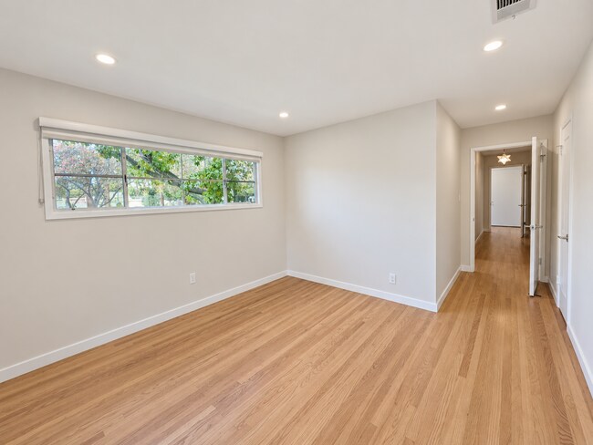 Building Photo - 496 Harrison Ave
