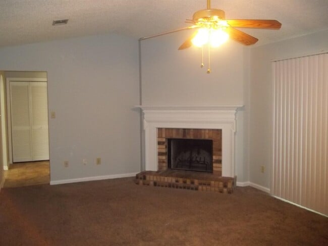 Building Photo - 3701 Dorset Way