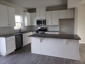 Building Photo - 4025 Johns Ct