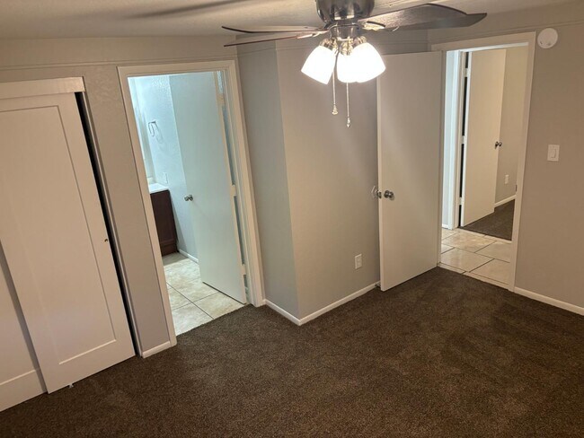 Building Photo - 168 S 54th St