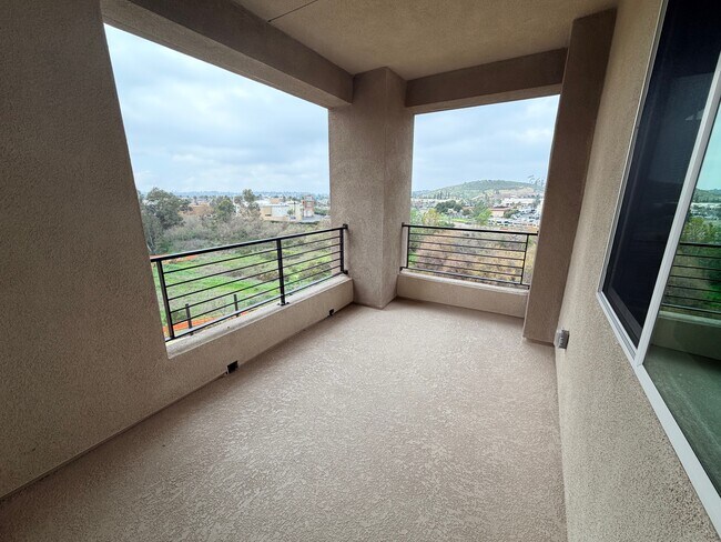 Building Photo - 460 Caliper Wy