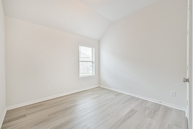 Building Photo - 7019 Terra Dr