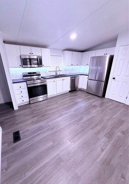 Building Photo - 7109 W Loop 1604 N