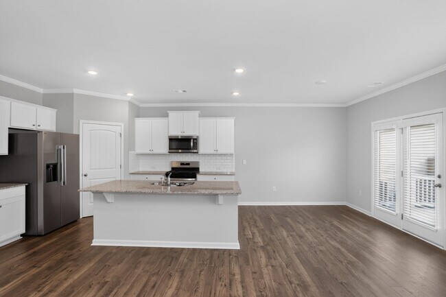 Building Photo - 383 King Vlg