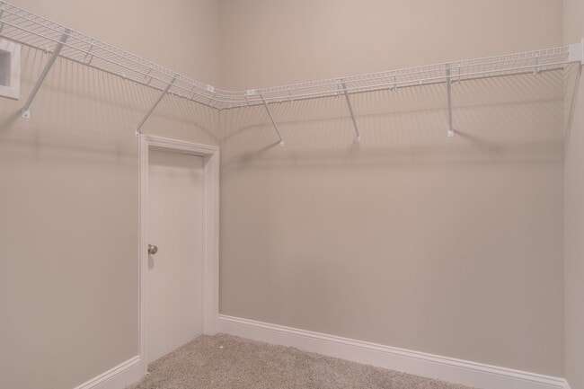 Building Photo - 91 E Main St