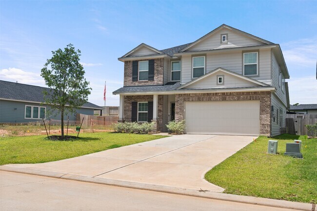 Building Photo - 5872 Strawflower Ln