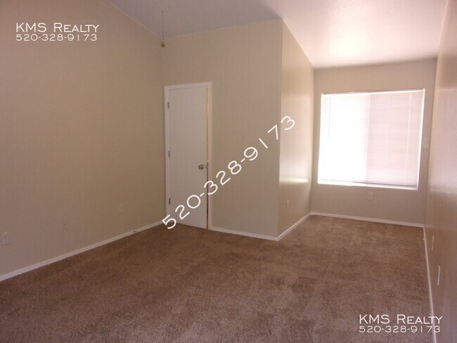 Building Photo - 6027 S Avenida Las Monjas