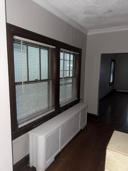 Building Photo - 3233 Chicago Ave