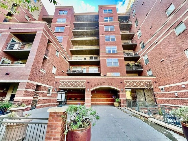 Primary Photo - Classy 2 Bedroom 2 Bath Condo In the Heart...