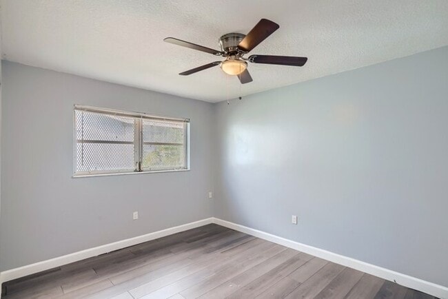 Building Photo - 3209 Dolphin Dr, Miramar, FL, 33025