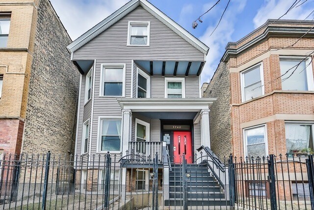 Primary Photo - 3742 N Ashland Ave
