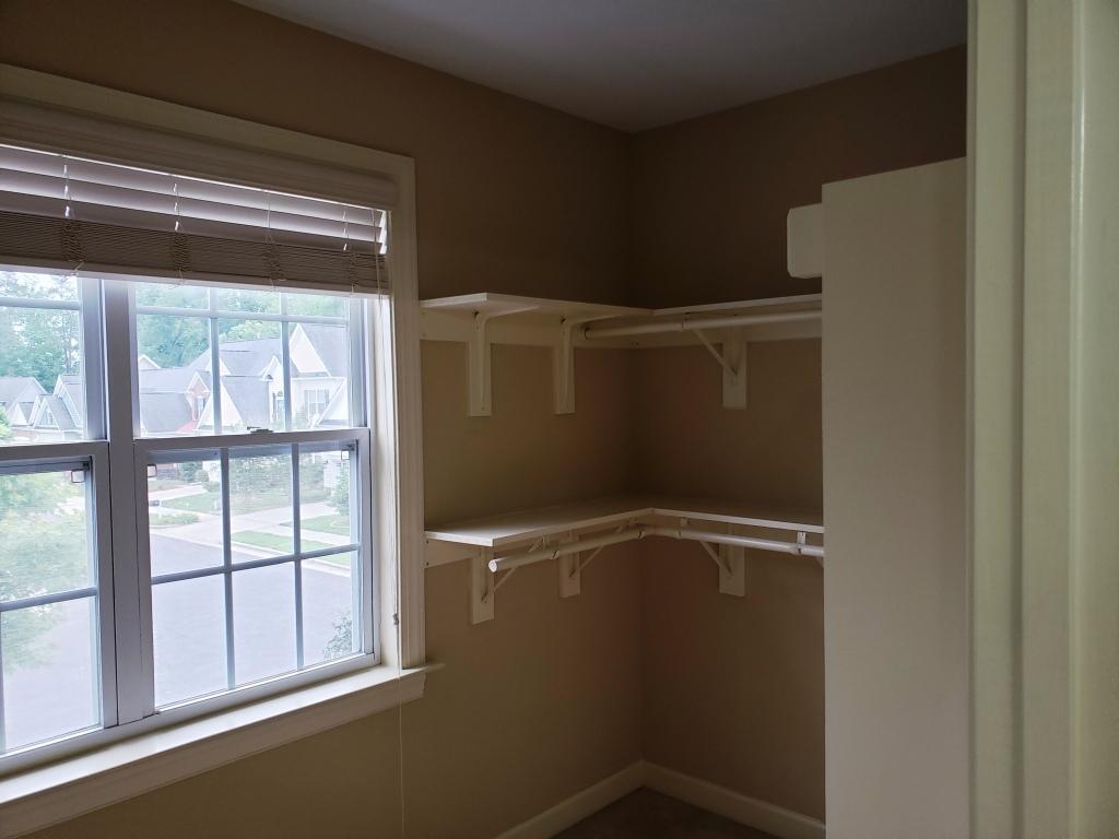 master walk-in closet - 120 Thistle Top Trl