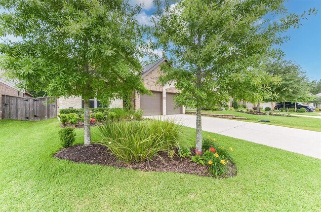 Building Photo - 248 Clementine Ct