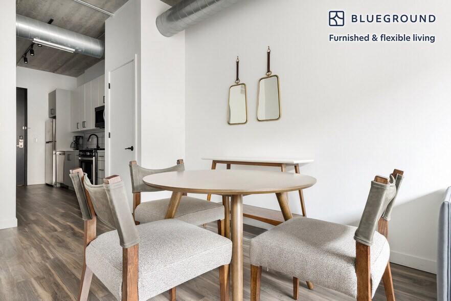 Building Photo - 61 W Erie St