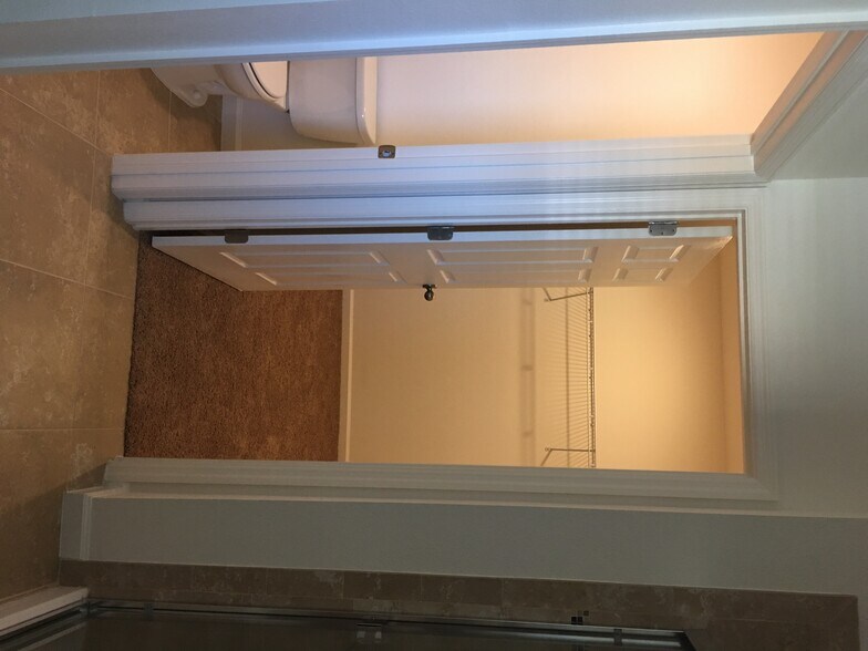 Building Photo - 1522 Lexington Square SW