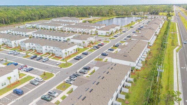 Building Photo - 243 Sage Br St