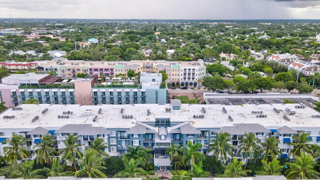 Building Photo - 250 NE 3rd Ave