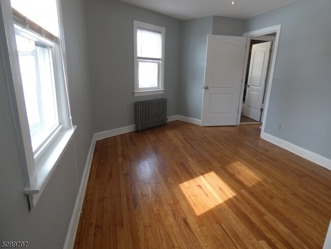 Building Photo - 672 Mt Hope Ave