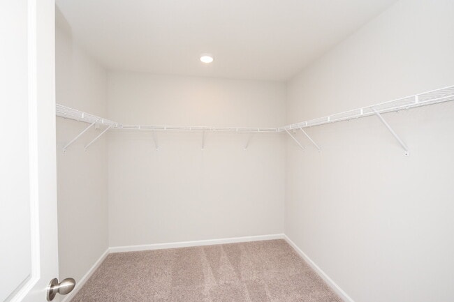Building Photo - Elegant 3-Bedroom, 2.5-Bath Townhome with Modern Finishes ($1950/mo rent***)