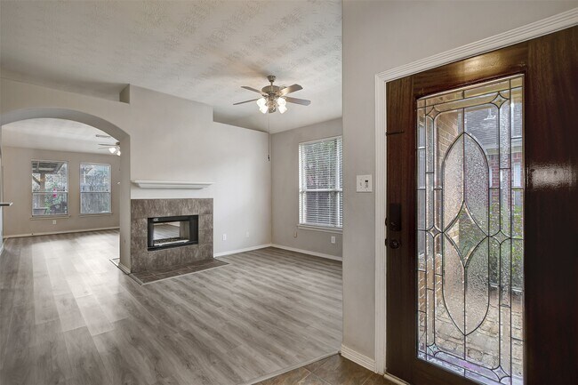 Building Photo - 2013 Lulach Ln