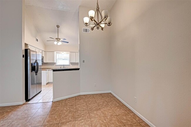 Building Photo - 17435 Glenmorris Dr