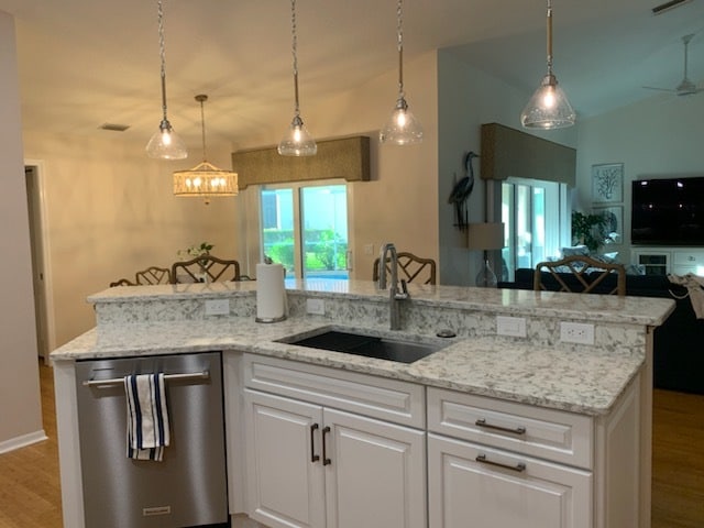 Building Photo - 4176 Hearthstone Dr