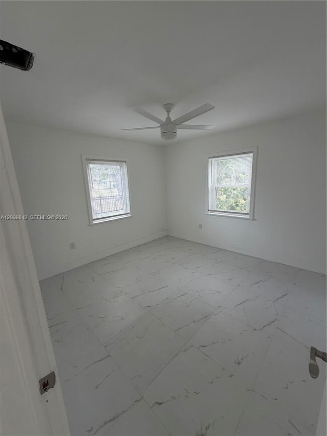 Building Photo - 1005 NW 123rd St